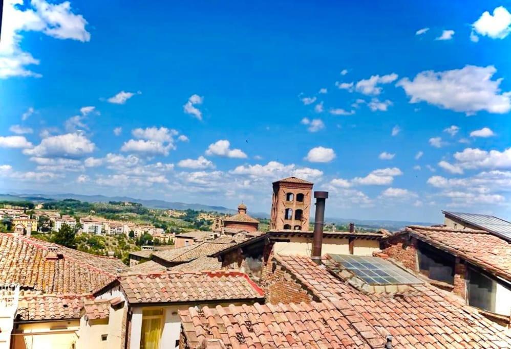 Dimora Con Finestra Sui Tetti Di Siena Apartment ภายนอก รูปภาพ